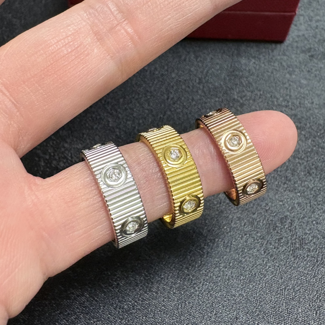 Cartier Love Ring Striated Diamond ring Available in 18k yellow gold 18k white gold 18k rose gold set with round brilliant diamonds 54