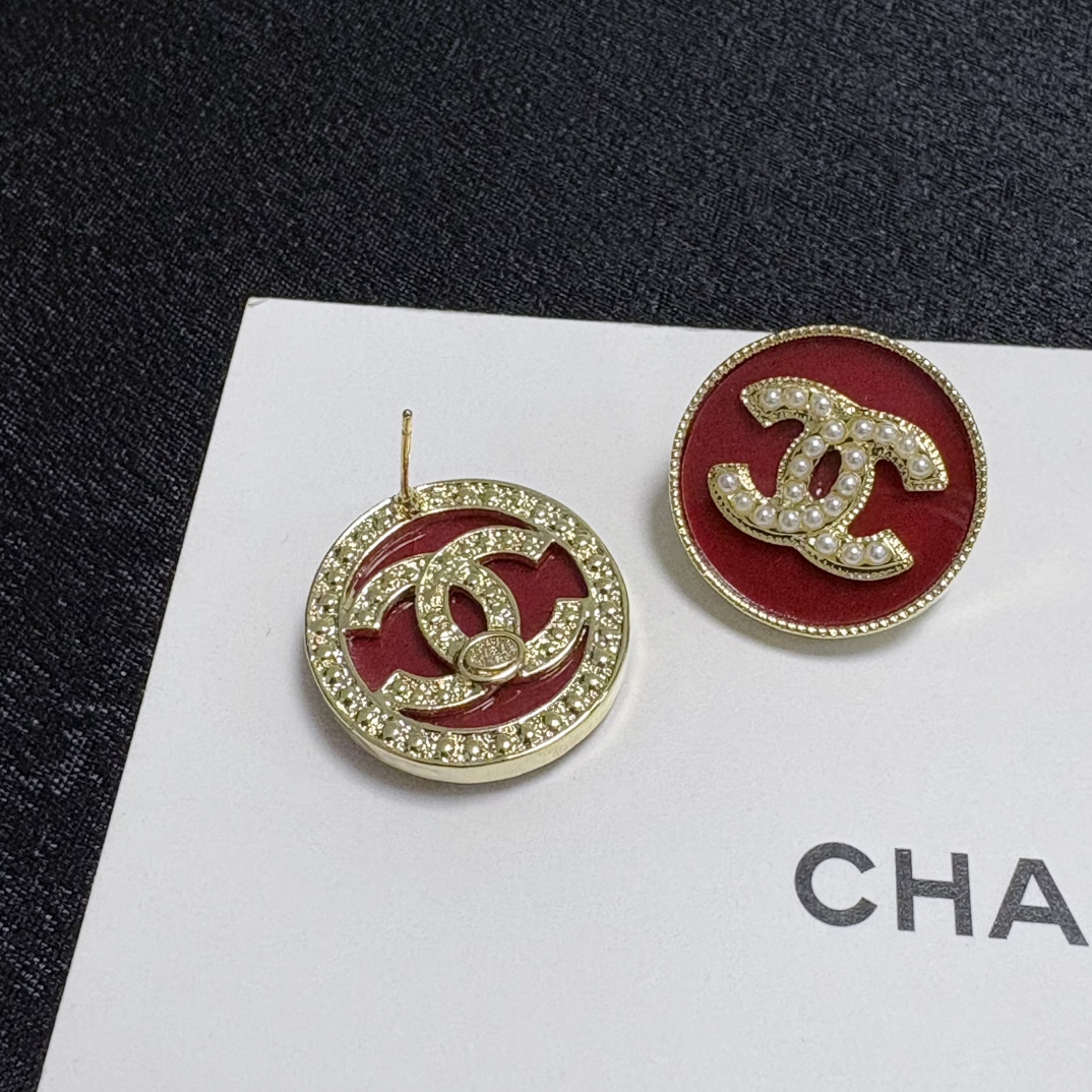 Chanel CC Logo Round Stud Earrings earrings Gold-tone metal burgundy red enamel white faux pearl 1 8cm diameter