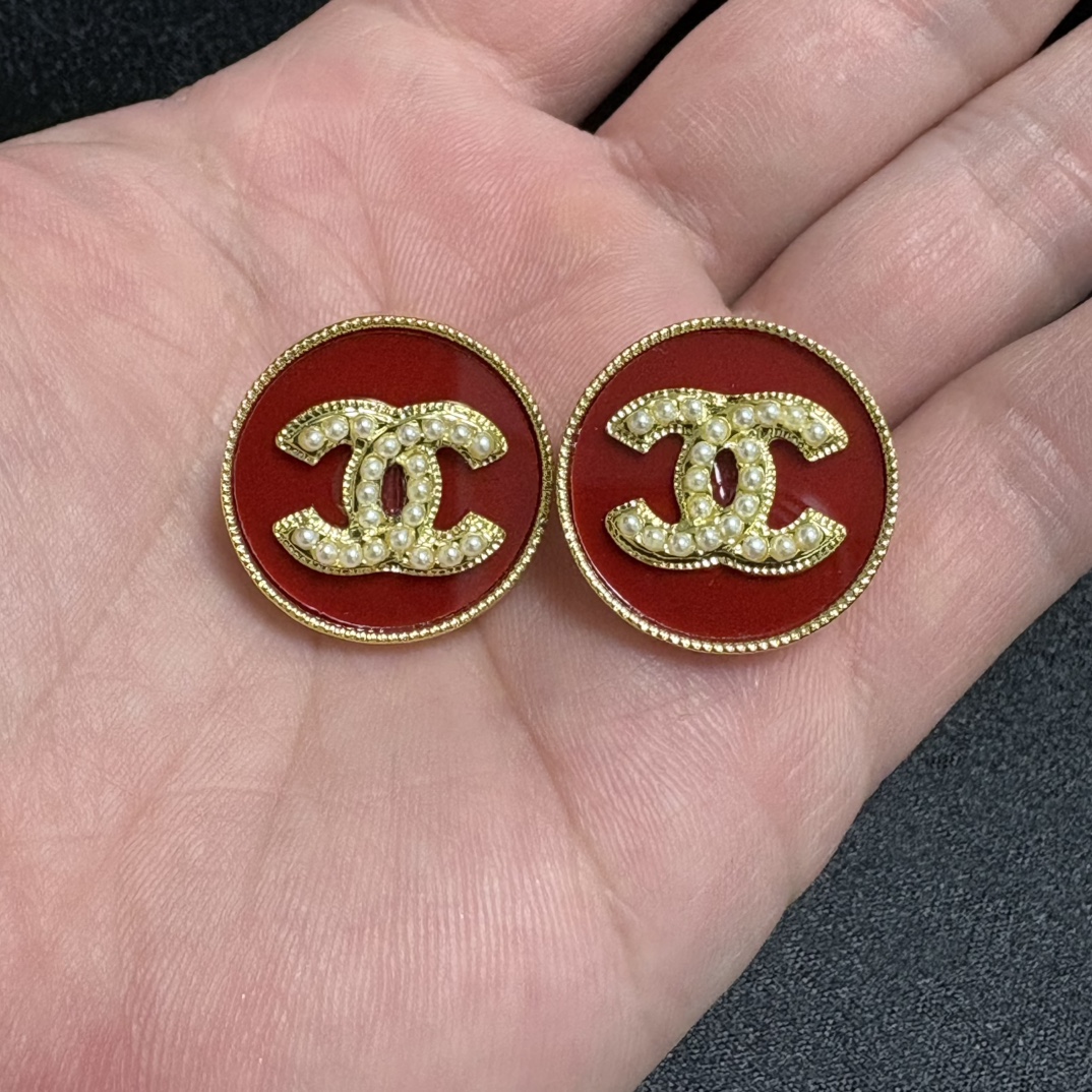 Chanel CC Logo Round Stud Earrings earrings Gold-tone metal burgundy red enamel white faux pearl 1 8cm diameter