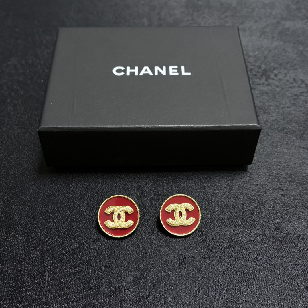 Chanel CC Logo Round Stud Earrings earrings Gold-tone metal burgundy red enamel white faux pearl 1 8cm diameter