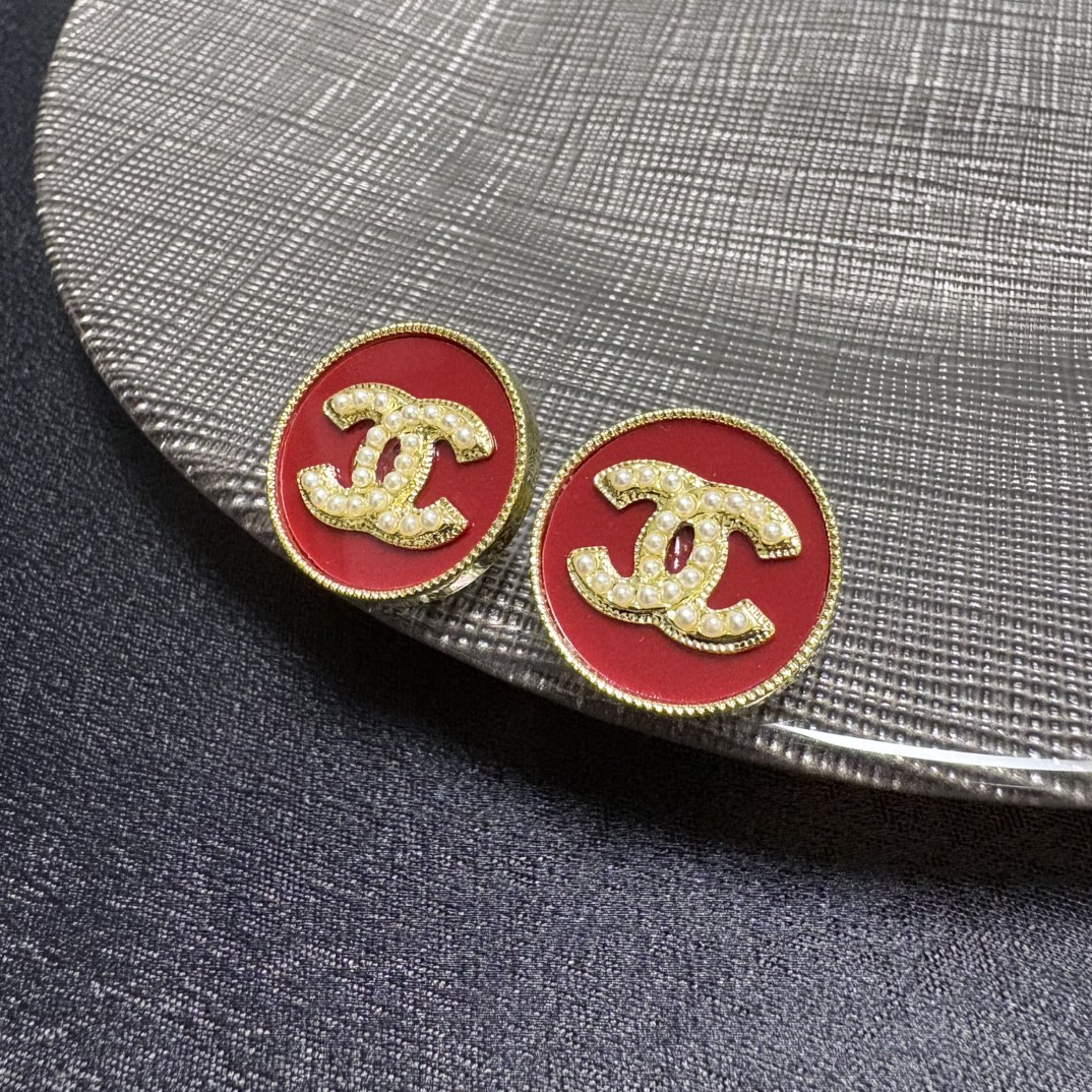 Chanel CC Logo Round Stud Earrings earrings Gold-tone metal burgundy red enamel white faux pearl 1 8cm diameter