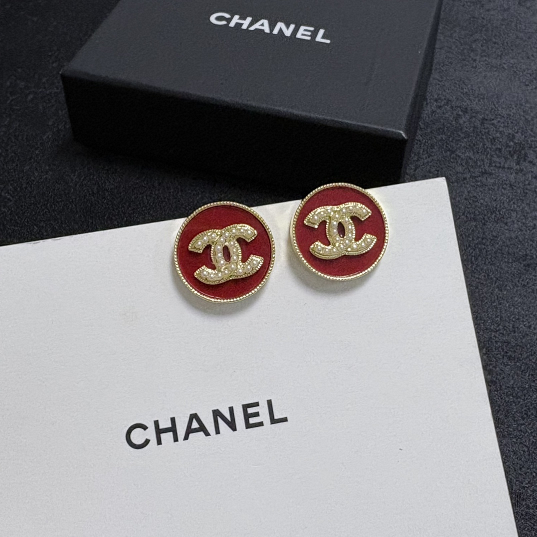 Chanel CC Logo Round Stud Earrings earrings Gold-tone metal burgundy red enamel white faux pearl 1 8cm diameter