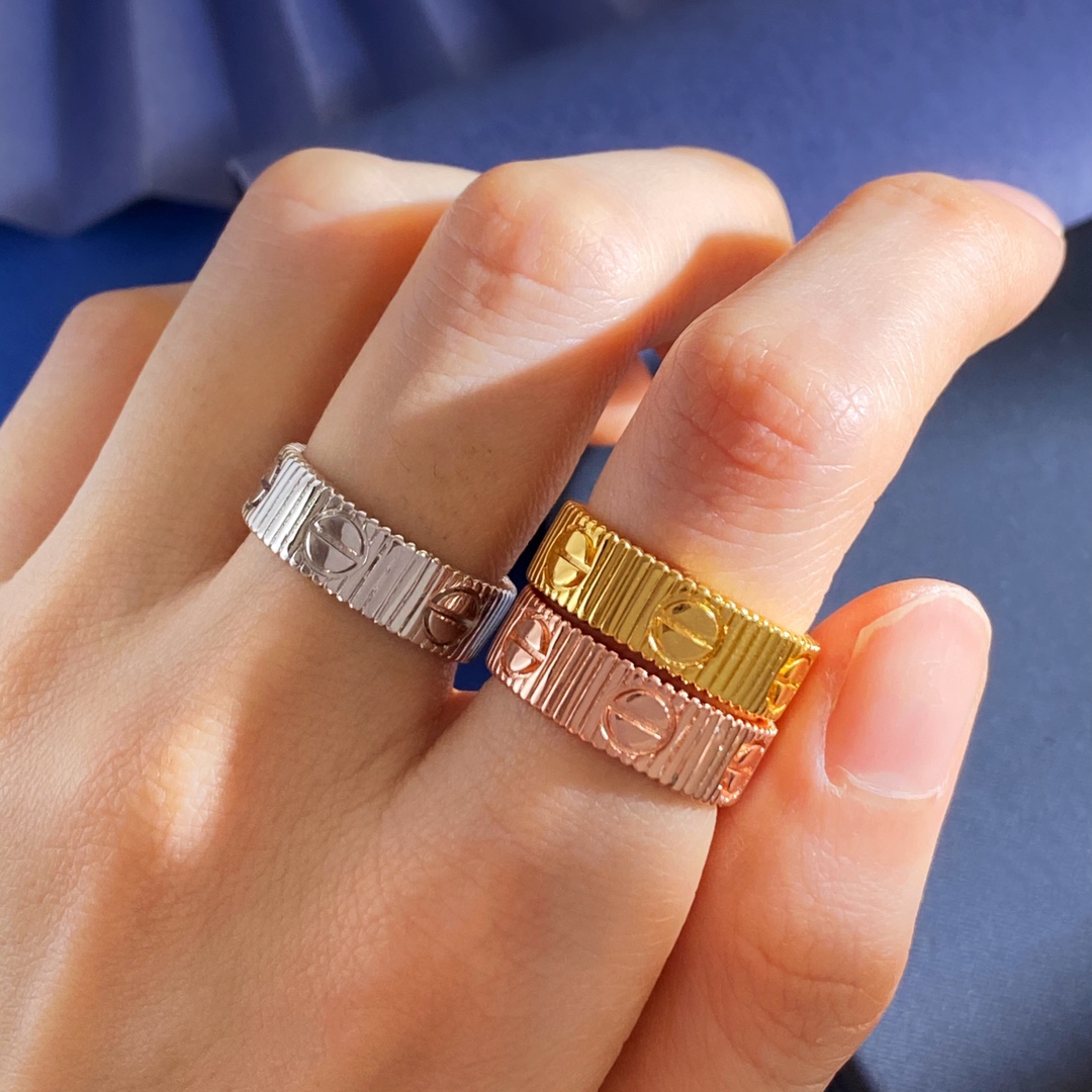 Cartier Love Ring Striated ring Yellow gold rose gold white gold no gemstones 50