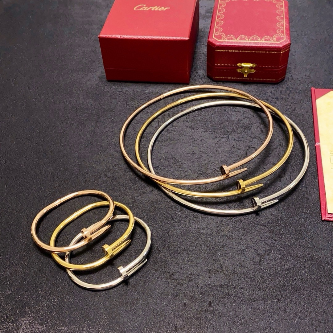 Cartier Juste un Clou bracelet 18k yellow gold 18k white gold 18k rose gold no gemstones 17