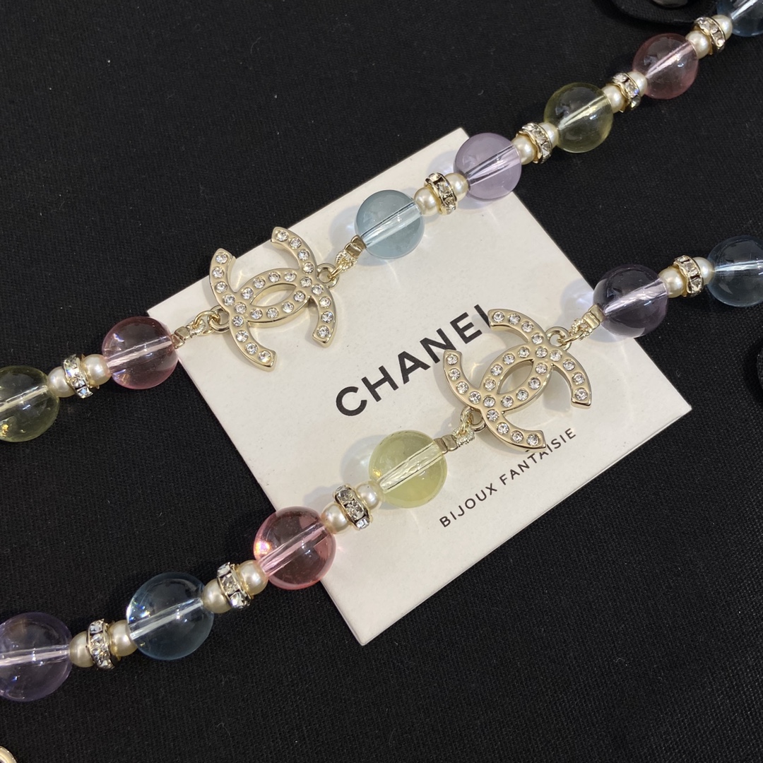 Chanel CC Logo Pastel Bead Bijoux Fantaisie necklace Gold-tone metal multicolor pastel transparent resin beads cream faux pearl clear crystal 42cm with 5cm extender chain