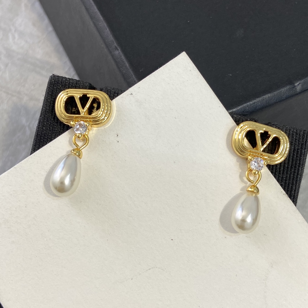 Valentino VLogo Signature Pearl Drop Earrings earrings gold-tone metal white pearl clear cubic zirconia 2 5cm drop length