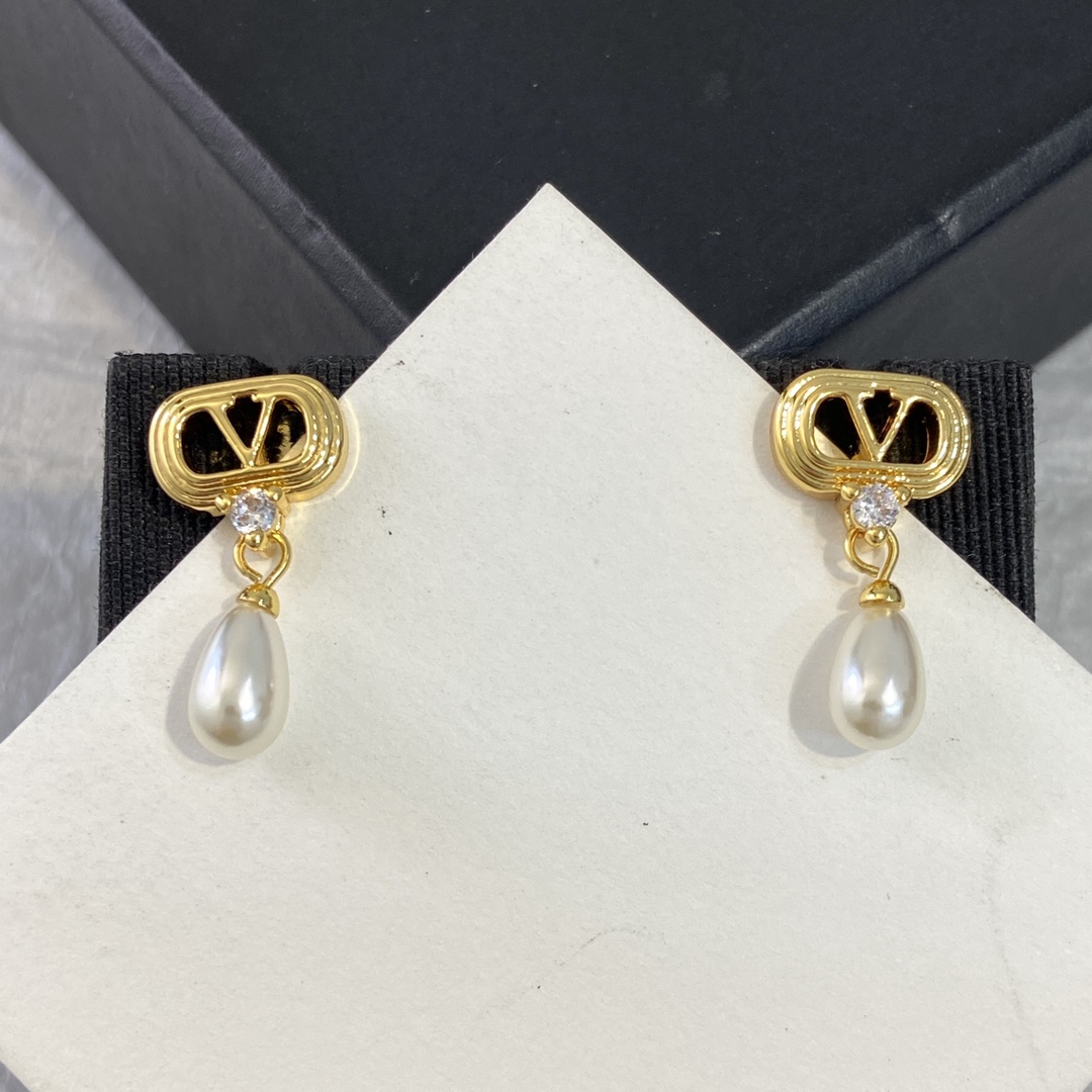 Valentino VLogo Signature Pearl Drop Earrings earrings gold-tone metal white pearl clear cubic zirconia 2 5cm drop length