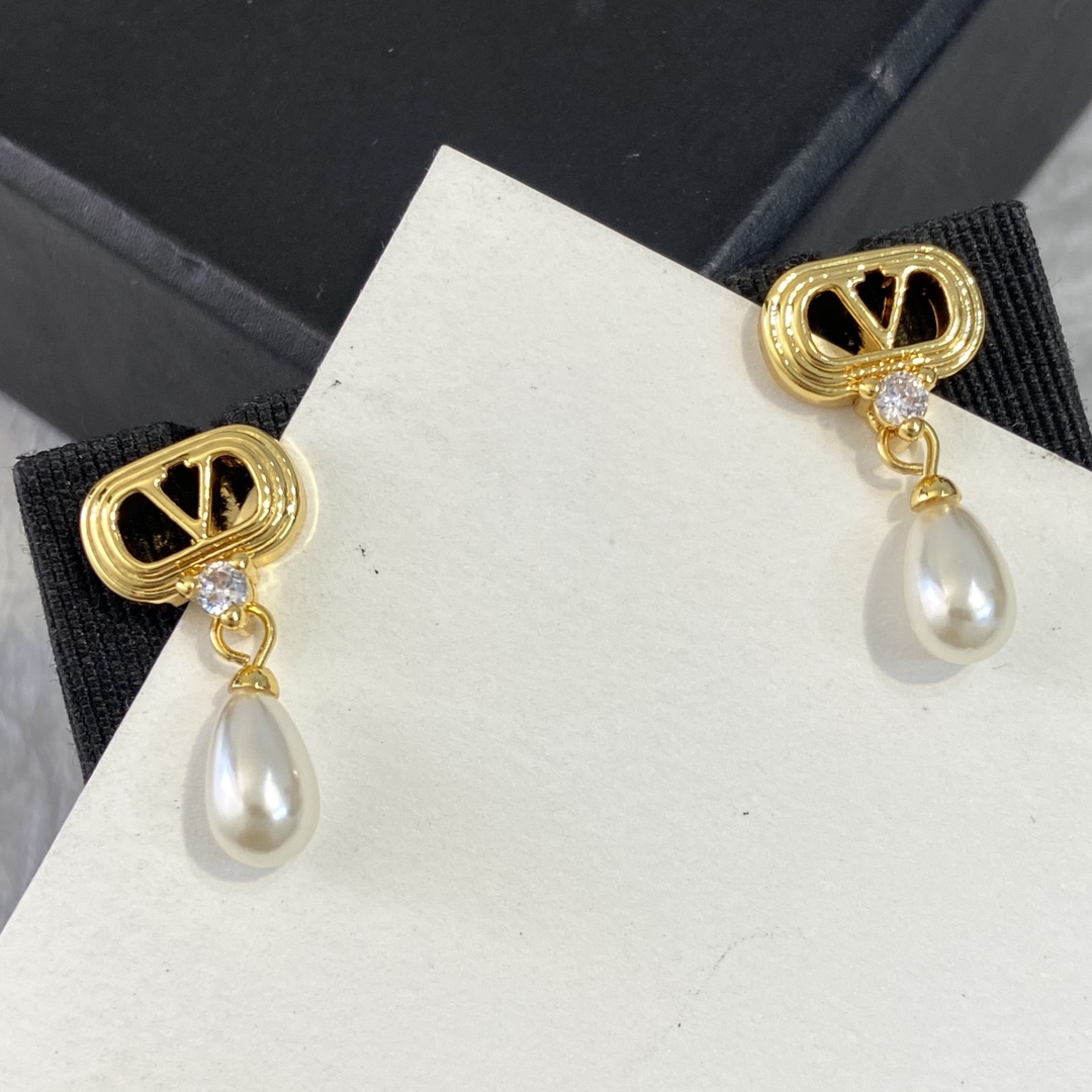 Valentino VLogo Signature Pearl Drop Earrings earrings gold-tone metal white pearl clear cubic zirconia 2 5cm drop length