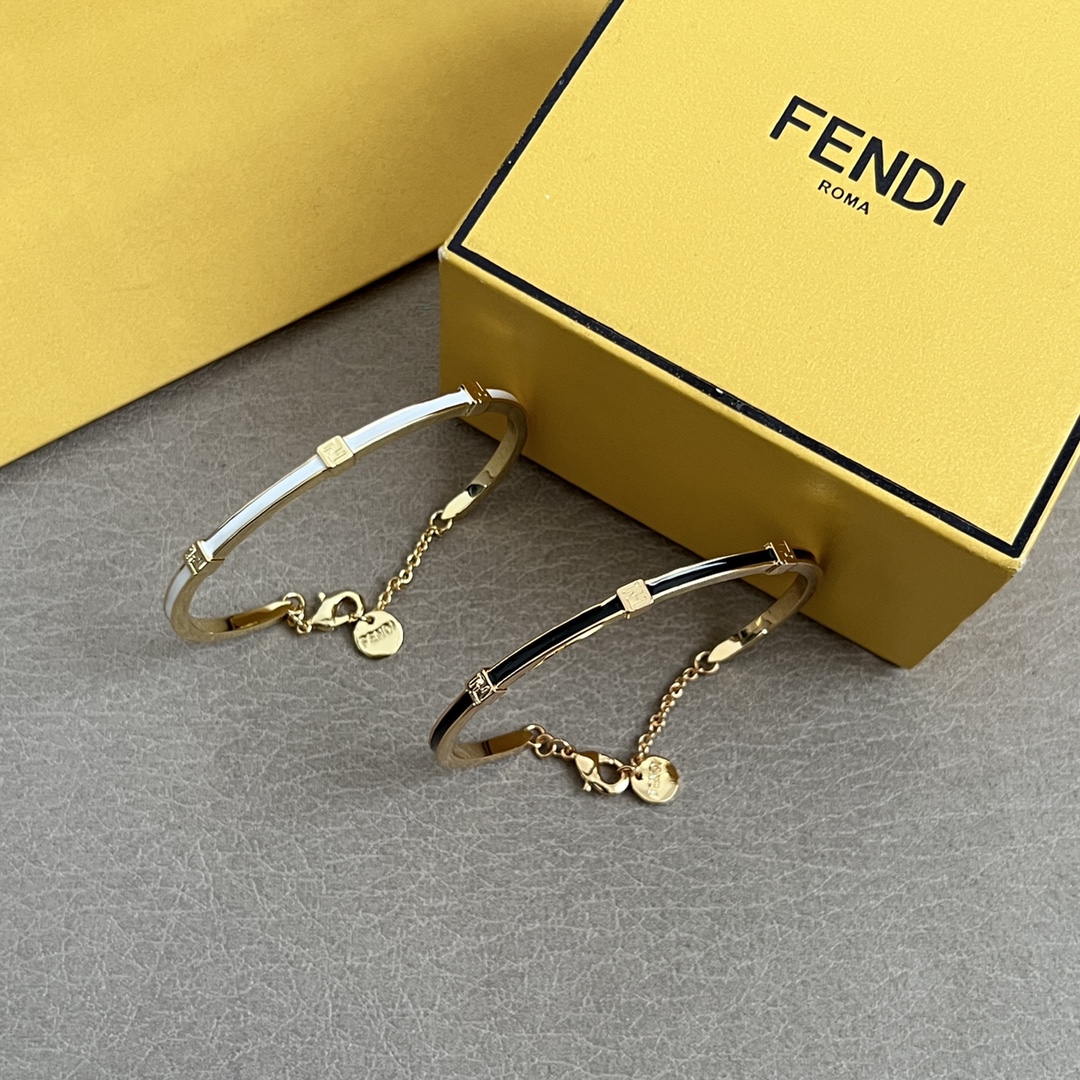 Fendi FF Baguette bracelet gold-tone metal with black enamel 17cm inner circumference