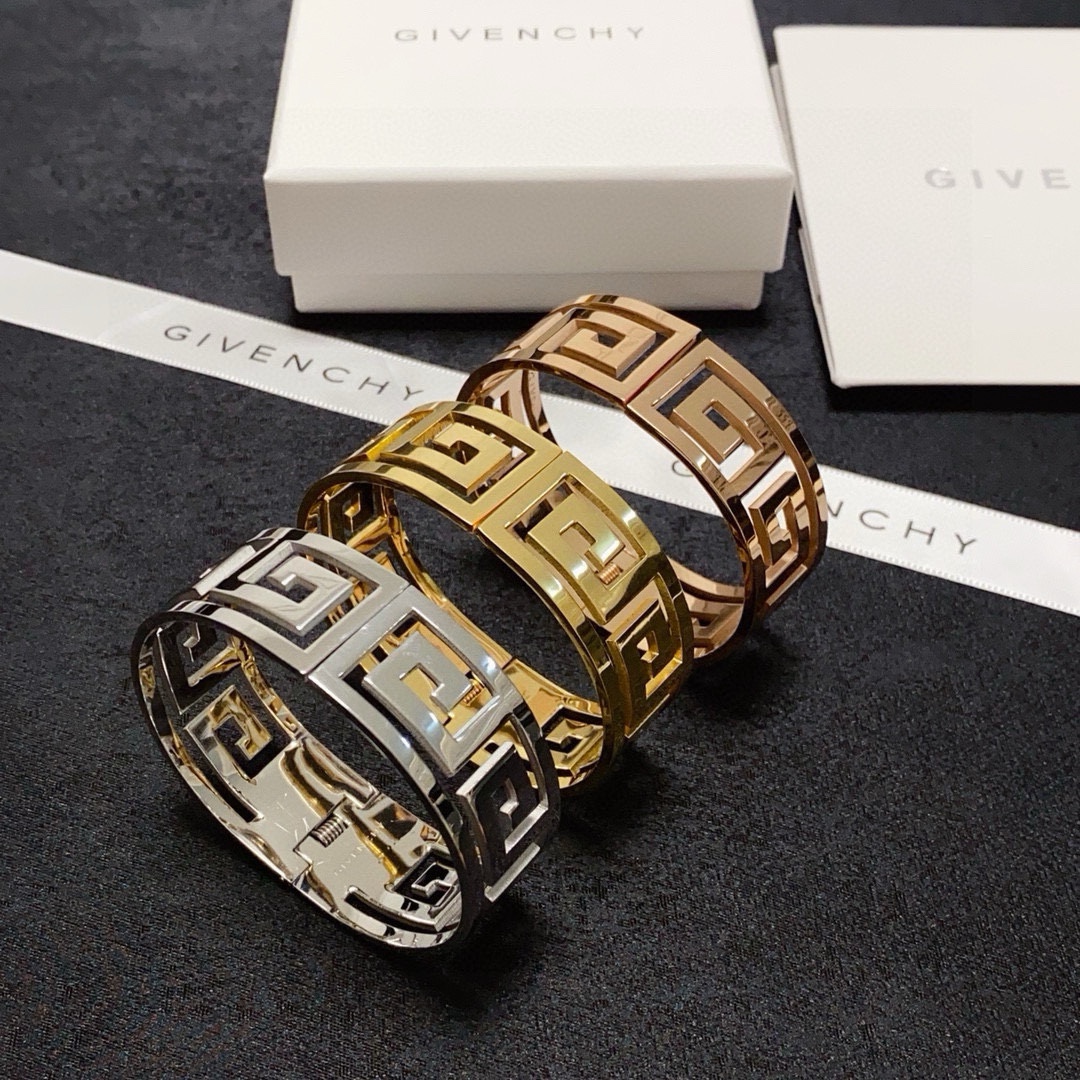 Luxury necklace
