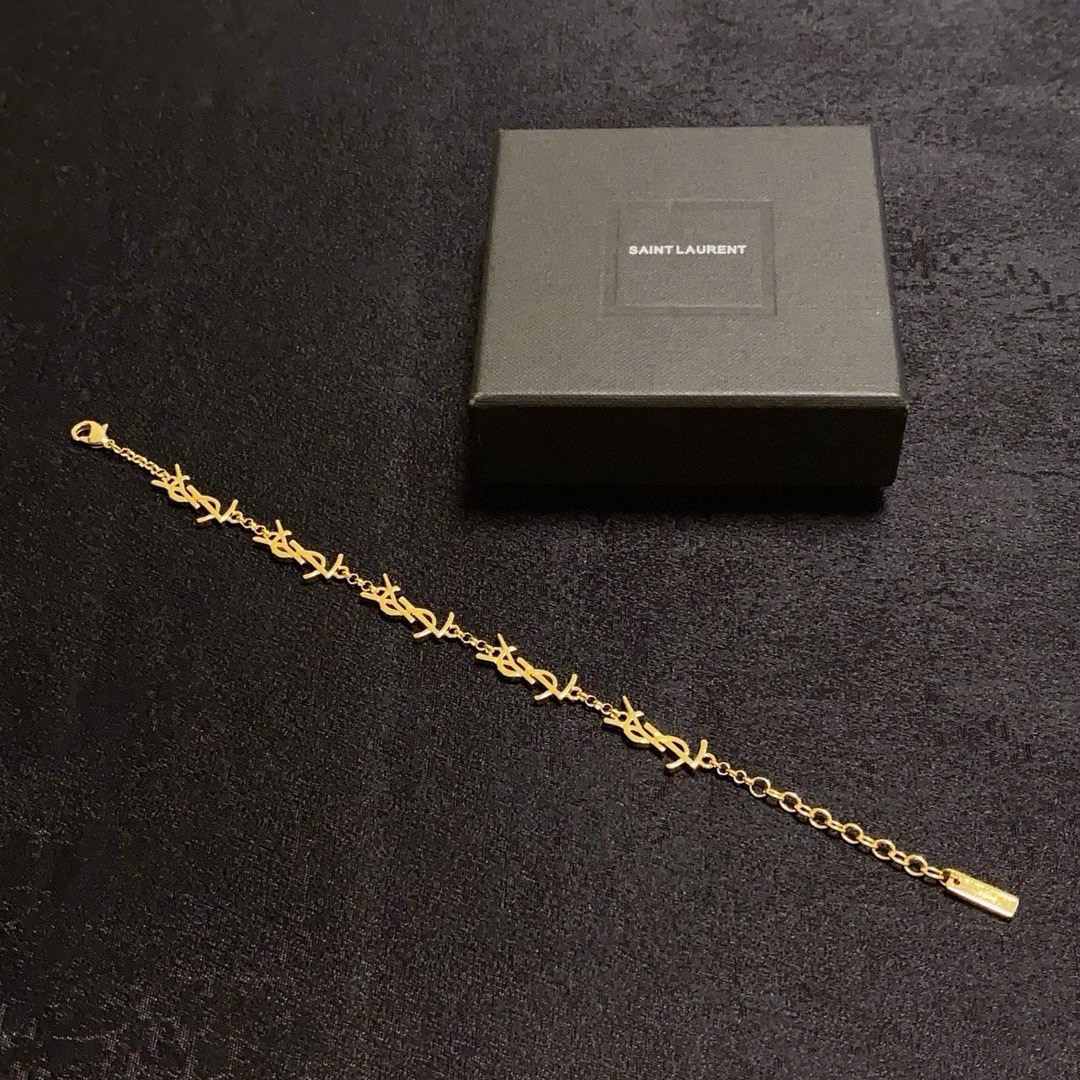 Saint Laurent Cassandre Monogram Chain Bracelet bracelet gold-tone metal 19cm adjustable