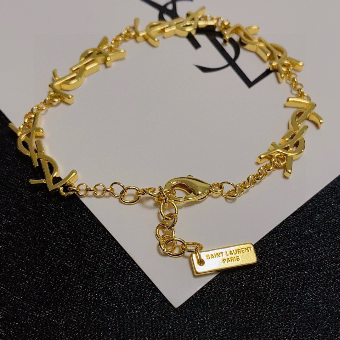 Saint Laurent Cassandre Monogram Chain Bracelet bracelet gold-tone metal 19cm adjustable