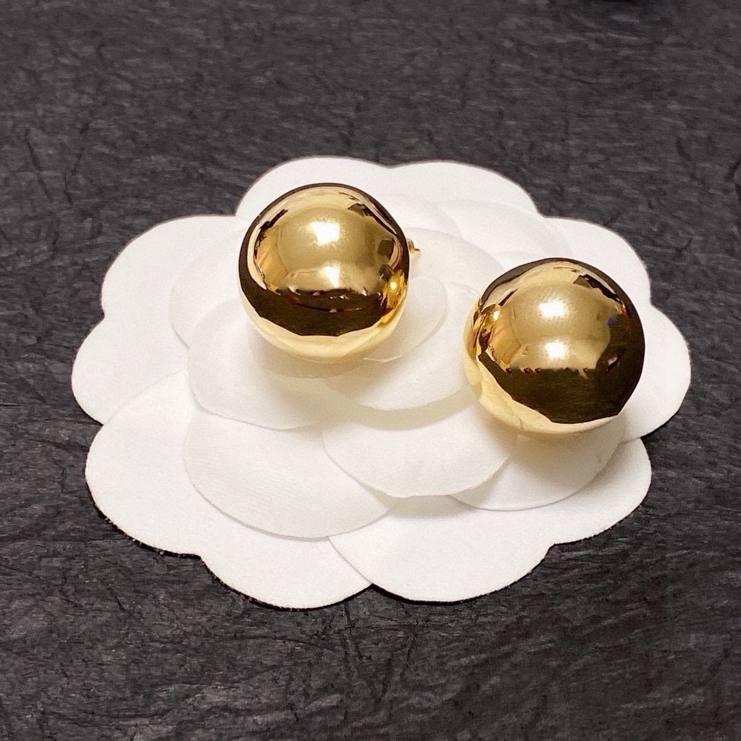 Celine Sphere Stud Earrings earrings Polished silver-tone metal no gemstones polished gold-tone metal no gemstones 15mm diameter