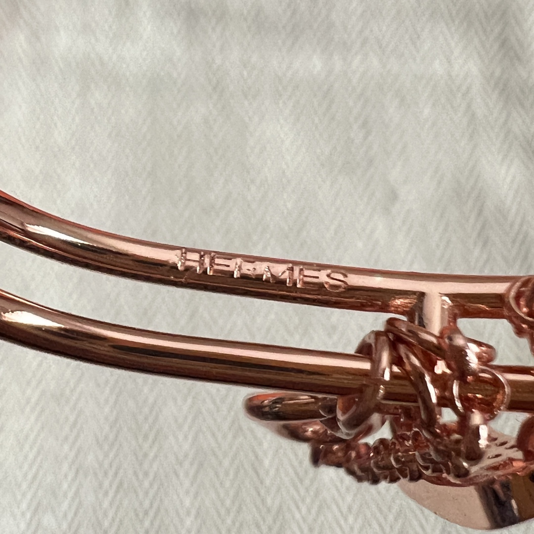 Anillo Hermes Chaine d Ancre Chaos Double Ring en oro rosa de 18 quilates con detalles de diamantes 52