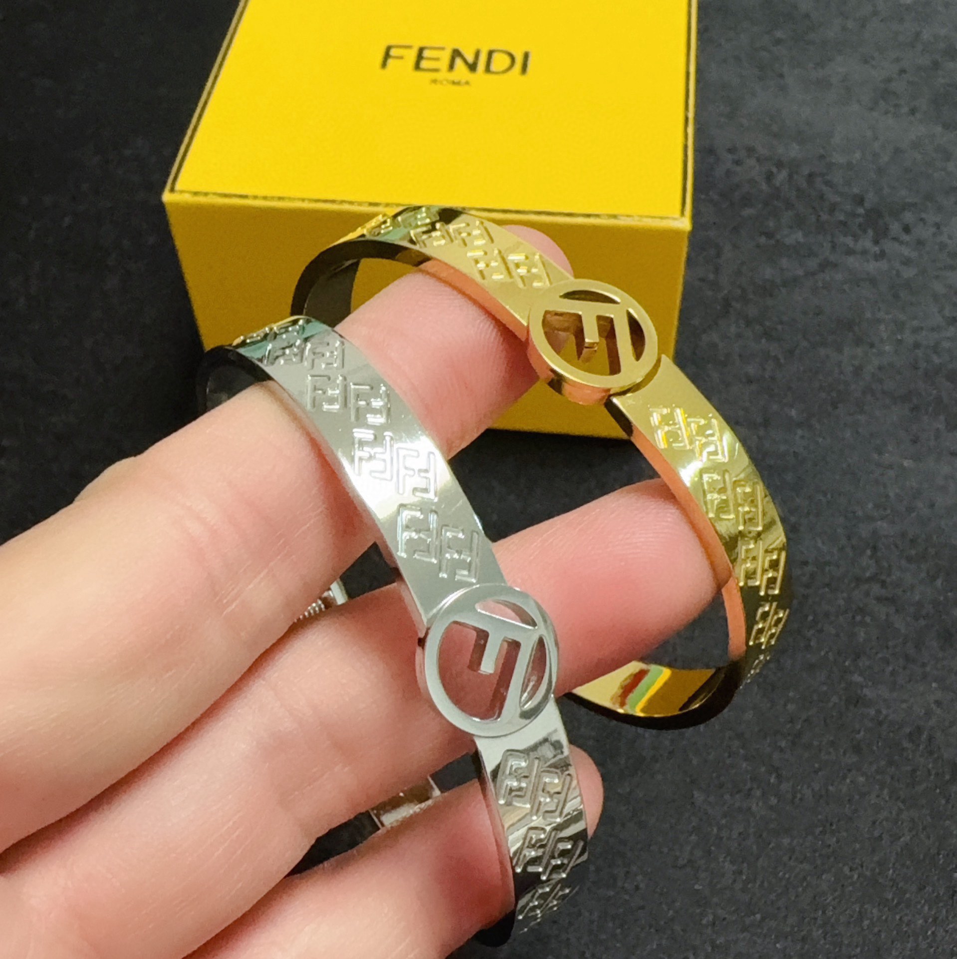 Fendi FF Logo Bangle bracelet Gold-tone metal 17cm