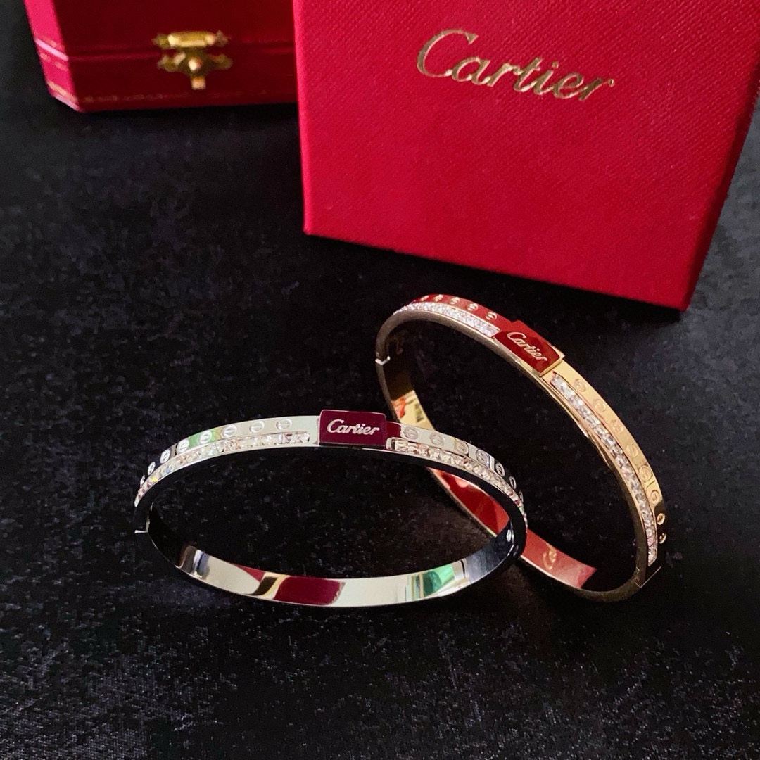 Cartier Love bracelet Yellow gold with clear diamond accents 17