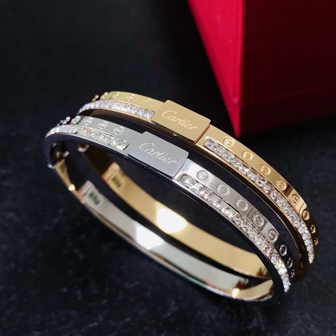 Cartier Love bracelet Yellow gold with clear diamond accents 17