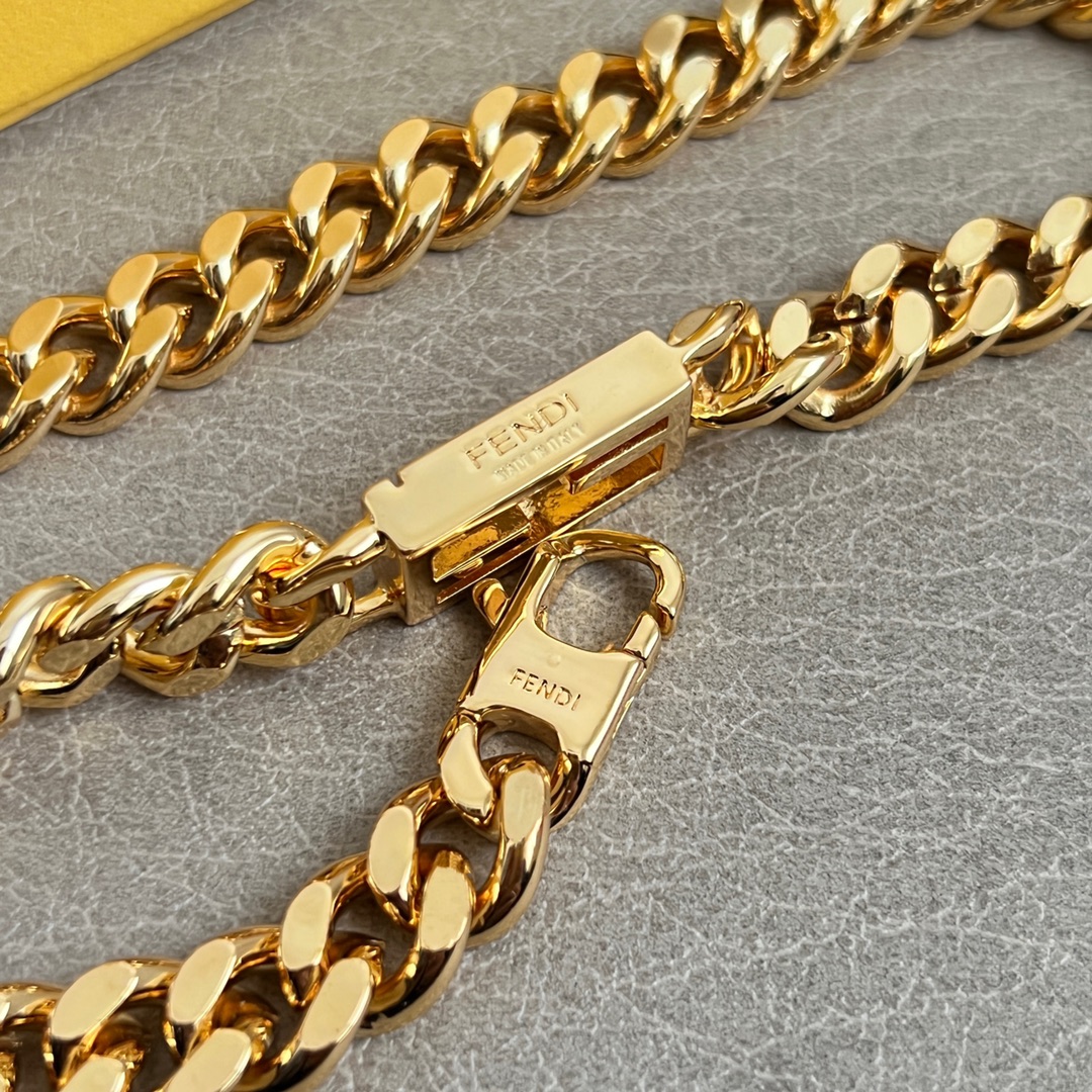 Fendi FF Logo Cuban Chain necklace gold-tone metal 45cm