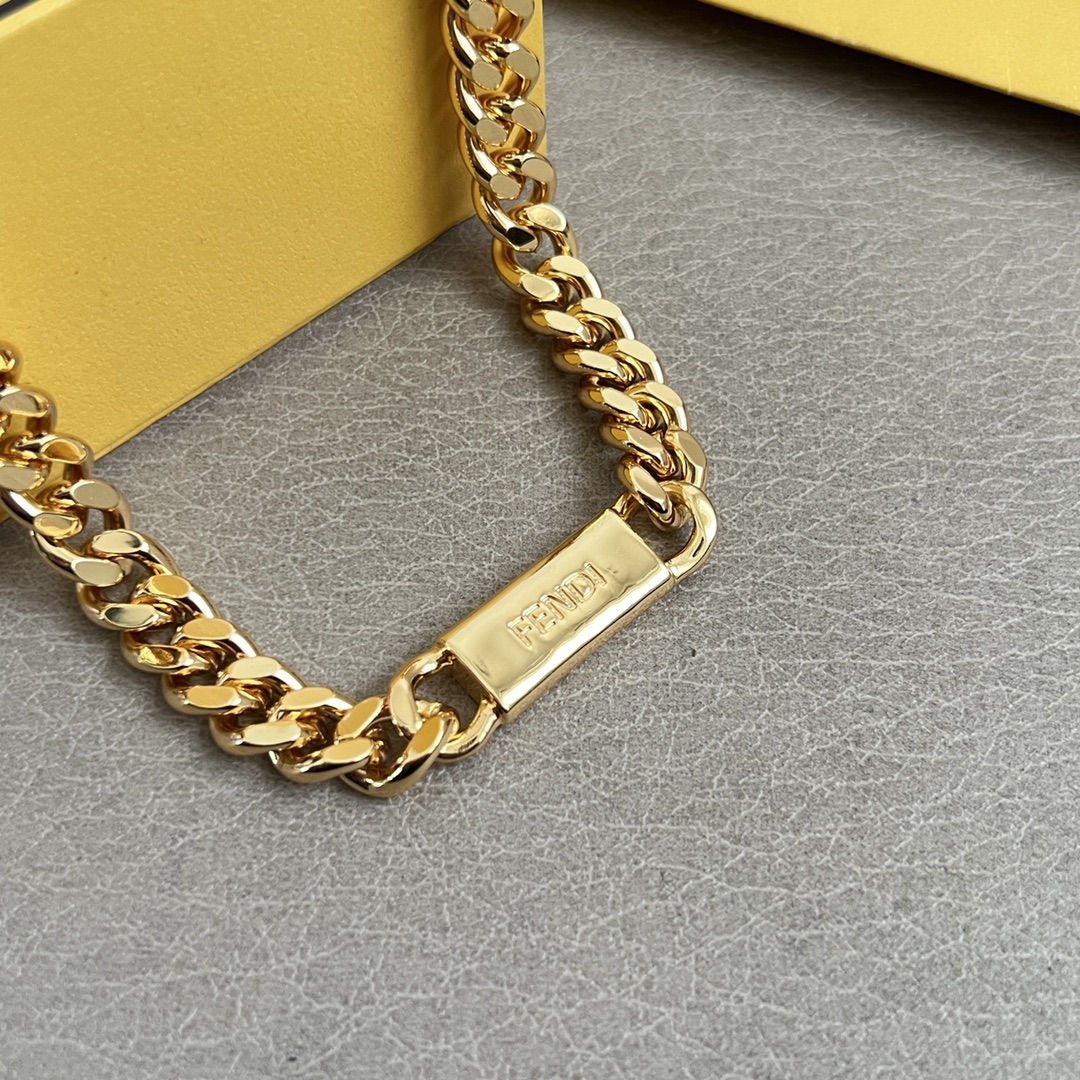 Fendi Logo Engraved Cuban Chain necklace Gold-tone metal also available in silver-tone metal no gemstones 45cm