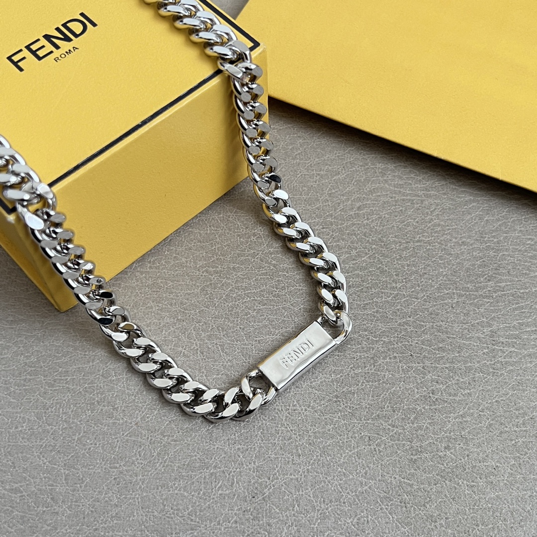 Fendi Logo Plate Curb Chain Necklace necklace Silver-tone metal no accent stones 45cm