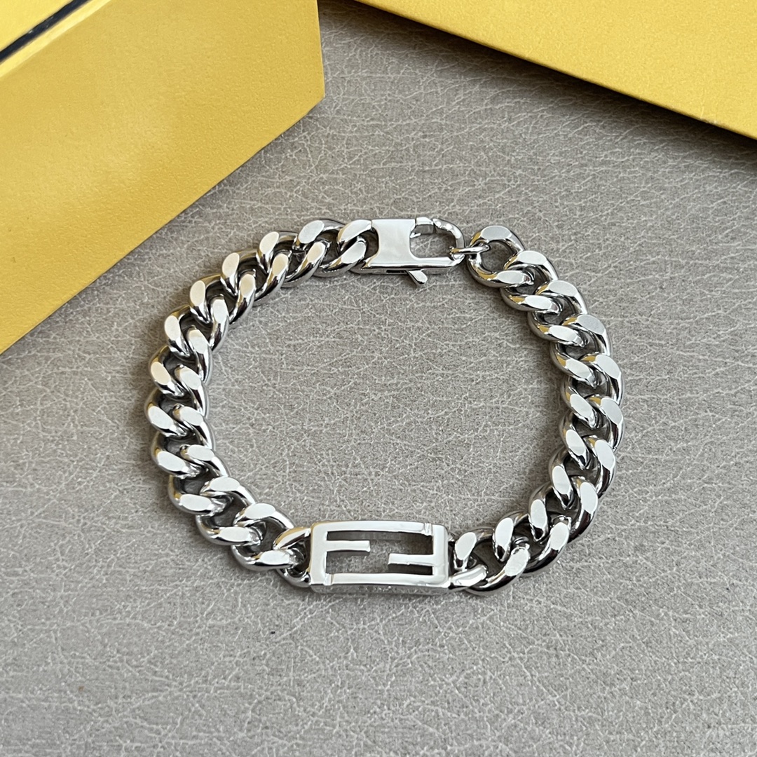 Fendi FF Logo Curb Chain Bracelet bracelet Gold-tone metal Silver-tone metal 19cm
