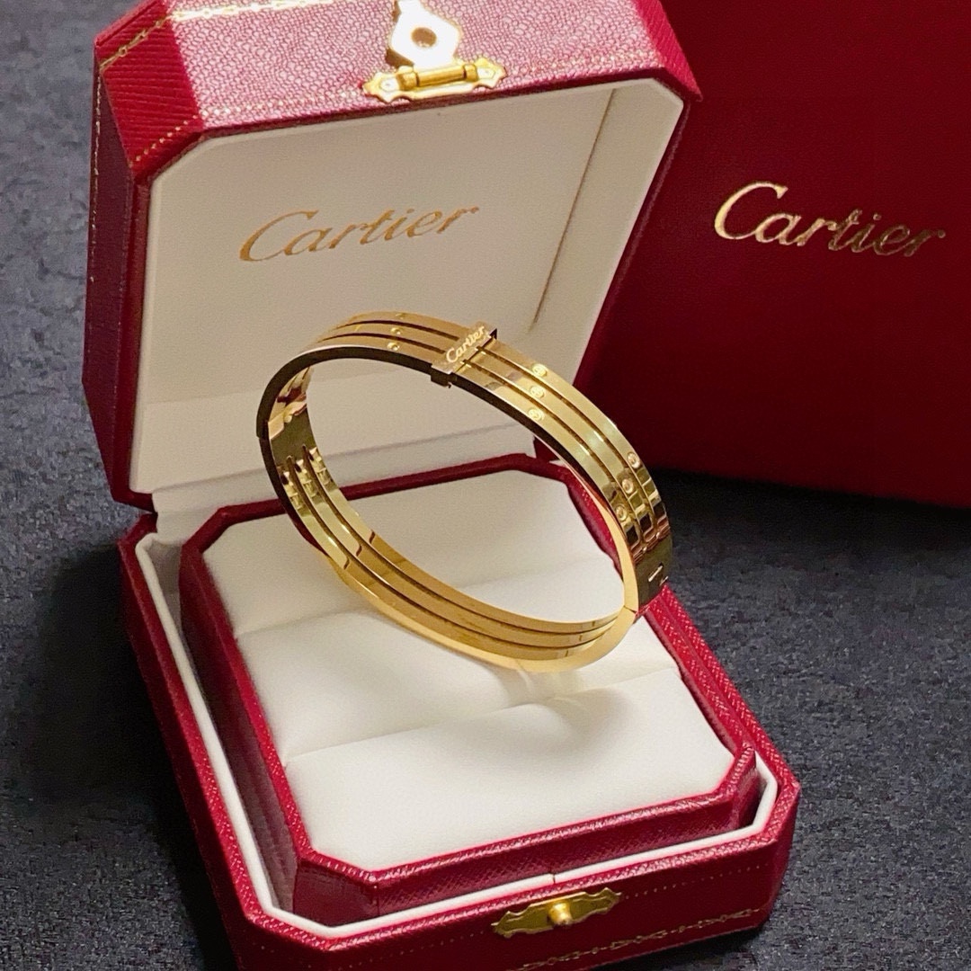 Cartier Maillon Panthere Three-Row Bangle bracelet 18k yellow gold 17