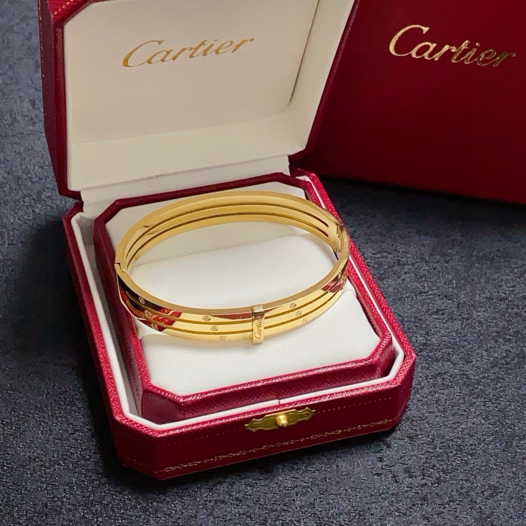 Cartier Maillon Panthere Three-Row Bangle bracelet 18k yellow gold 17