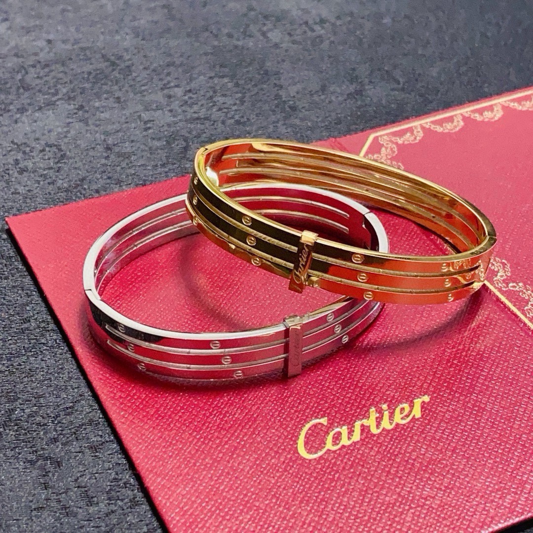 Cartier Maillon Panthere Three-Row Bangle bracelet 18k yellow gold 17