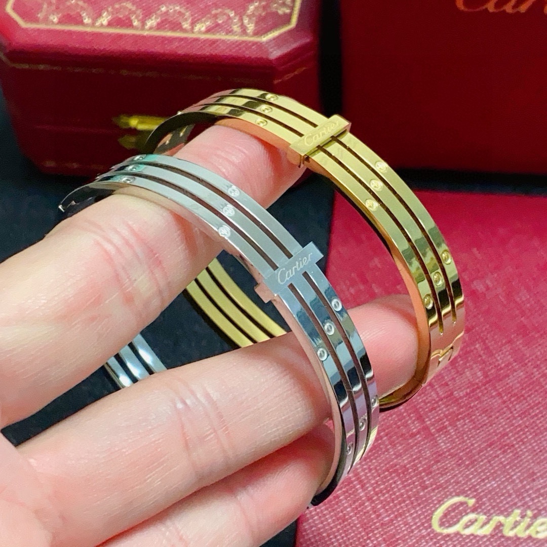 Cartier Maillon Panthere Three-Row Bangle bracelet 18k yellow gold 17