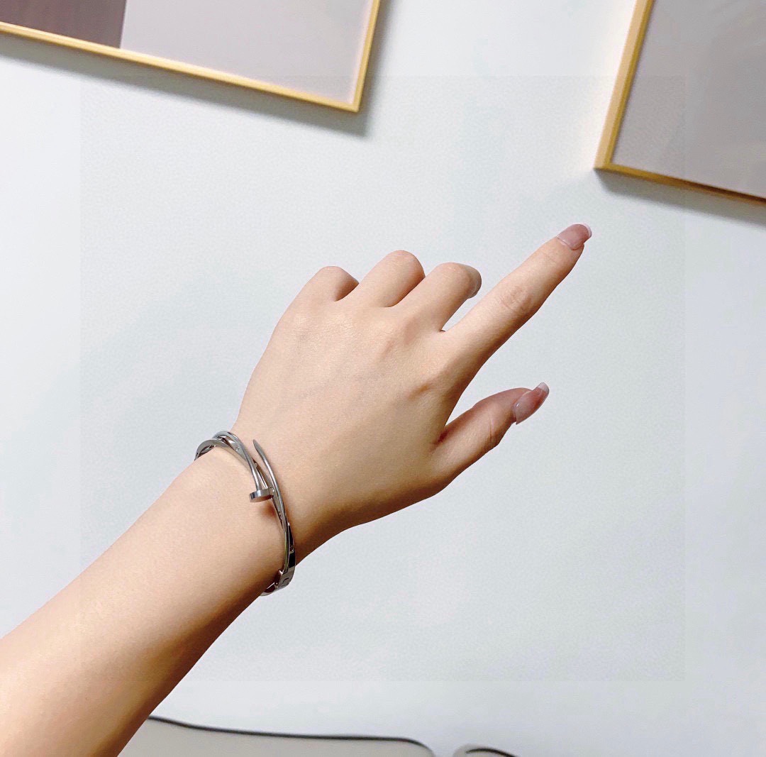 Cartier Juste un Clou bracelet silver-toned metal 17