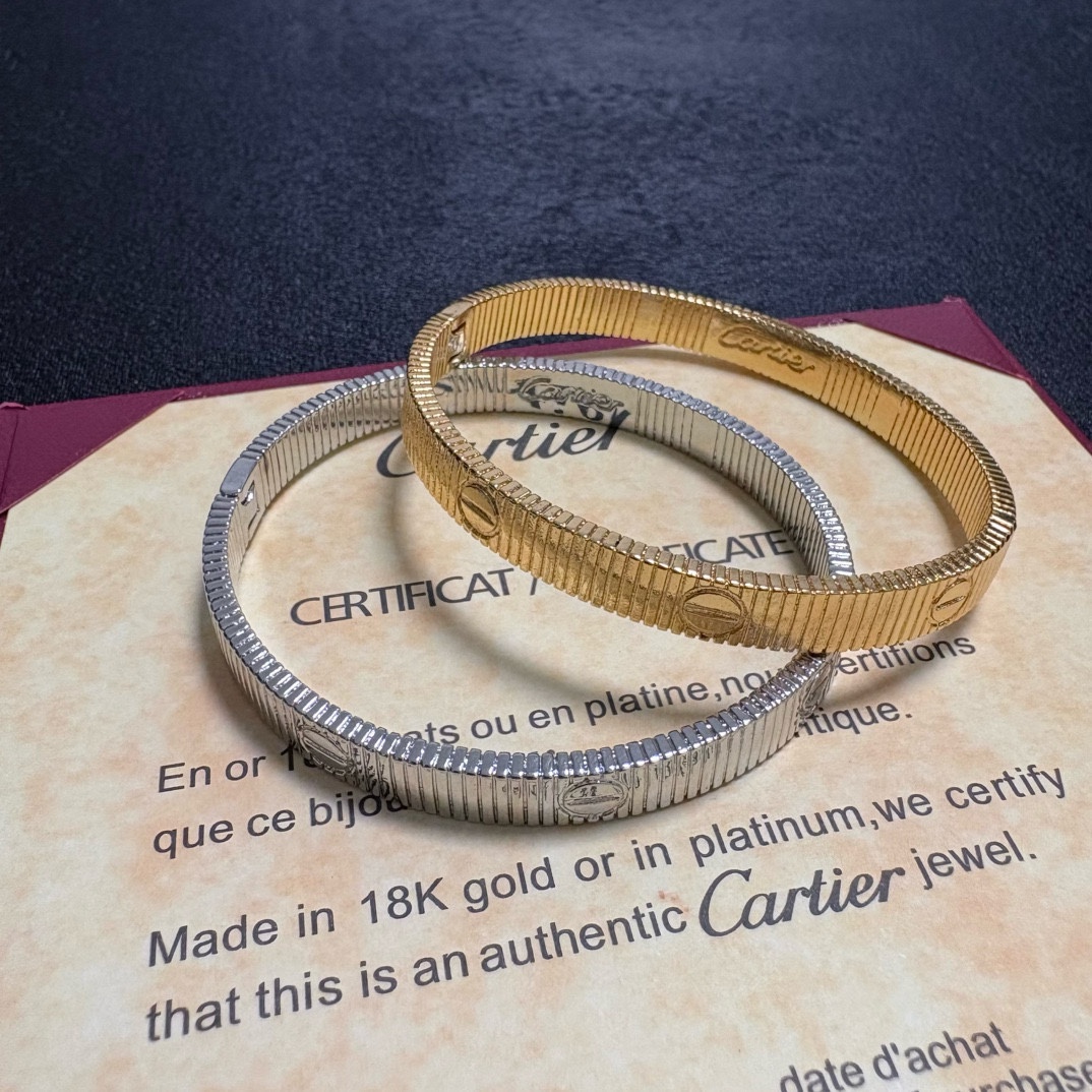 Cartier Love Ribbed Cuff bracelet 18k yellow gold 18k white gold no gemstones 17