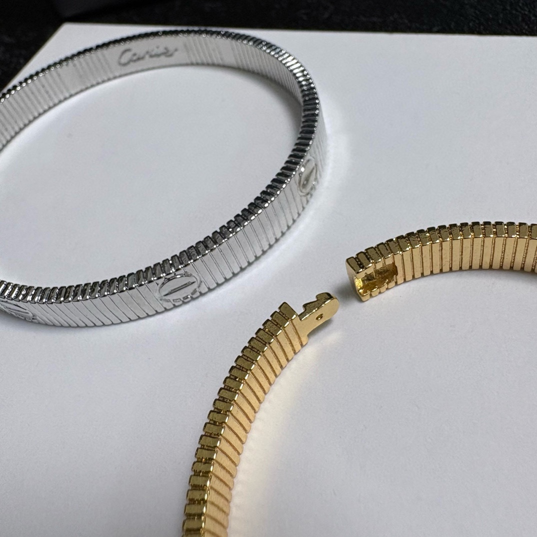 Cartier Love Ribbed Cuff bracelet 18k yellow gold 18k white gold no gemstones 17
