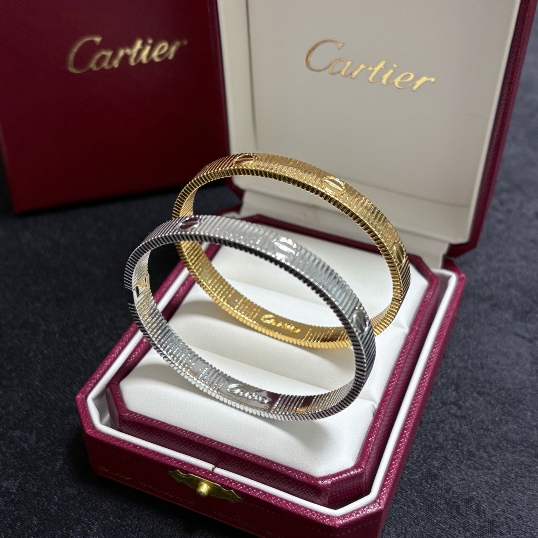 Cartier Love Ribbed Cuff bracelet 18k yellow gold 18k white gold no gemstones 17