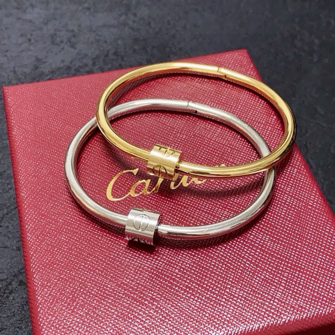 Cartier Love Bangle bracelet 18k gold 18k white gold no gemstones 17