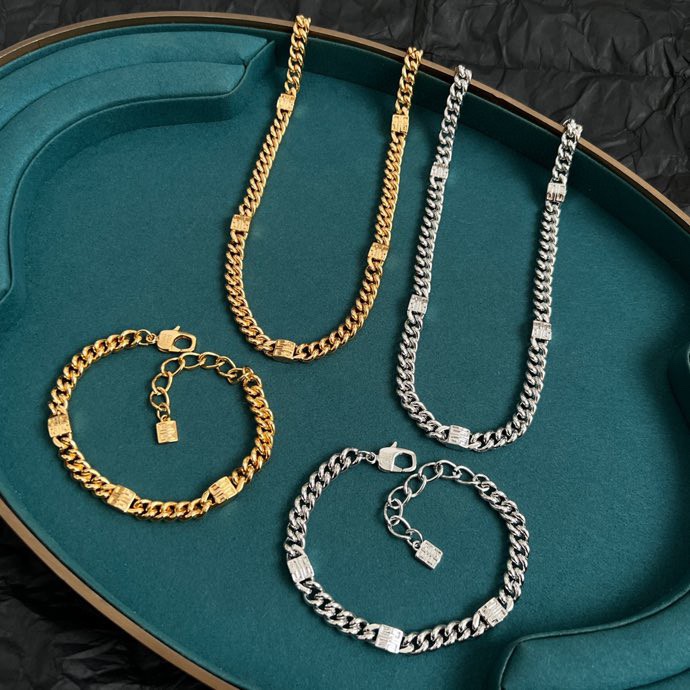 Luxury necklace