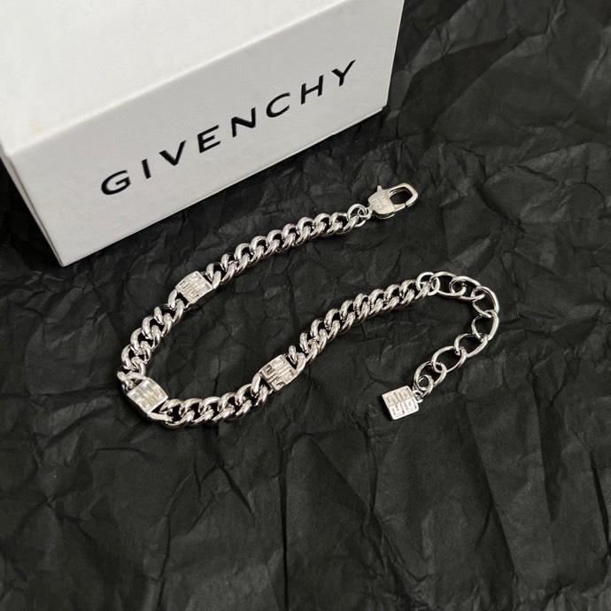 Luxury necklace