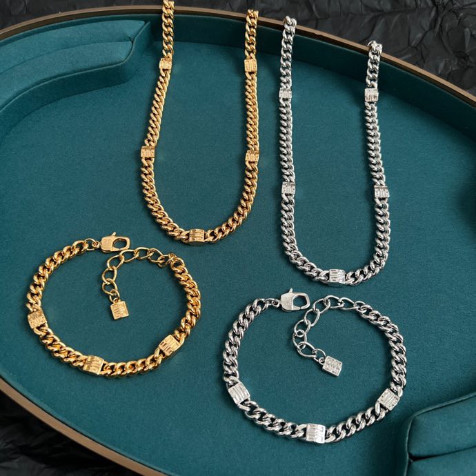Luxury necklace