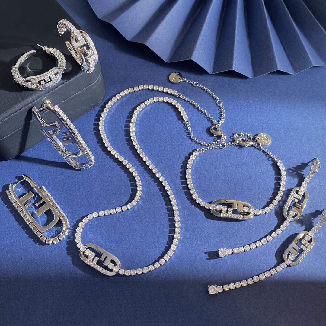 Fendi O Lock bracelet gold-tone metal with clear cubic zirconia silver-tone metal with clear cubic zirconia 58