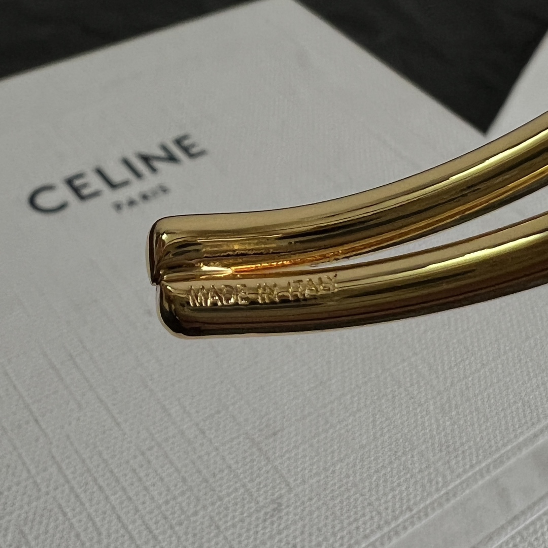 Celine Knot Double Band Cuff bracelet Gold-tone metal no gemstones One Size open cuff approx 6cm inner diameter