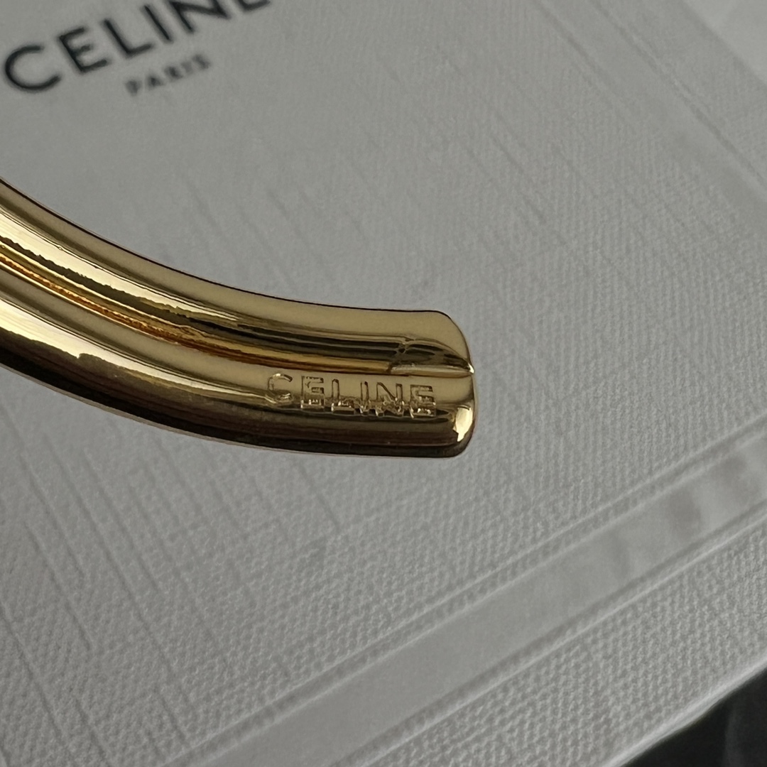 Celine Knot Double Band Cuff bracelet Gold-tone metal no gemstones One Size open cuff approx 6cm inner diameter