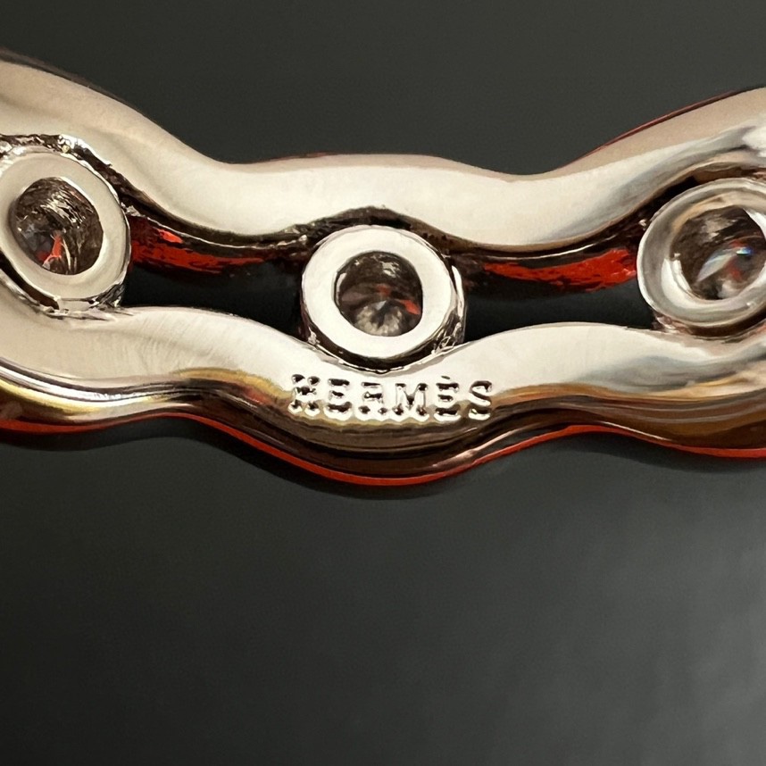 Anello Hermes Chaine d Ancre Waves in oro bianco 18 carati con accenti di diamanti chiari Oro rosa 18 carati con accenti di diamanti chiari EU 52