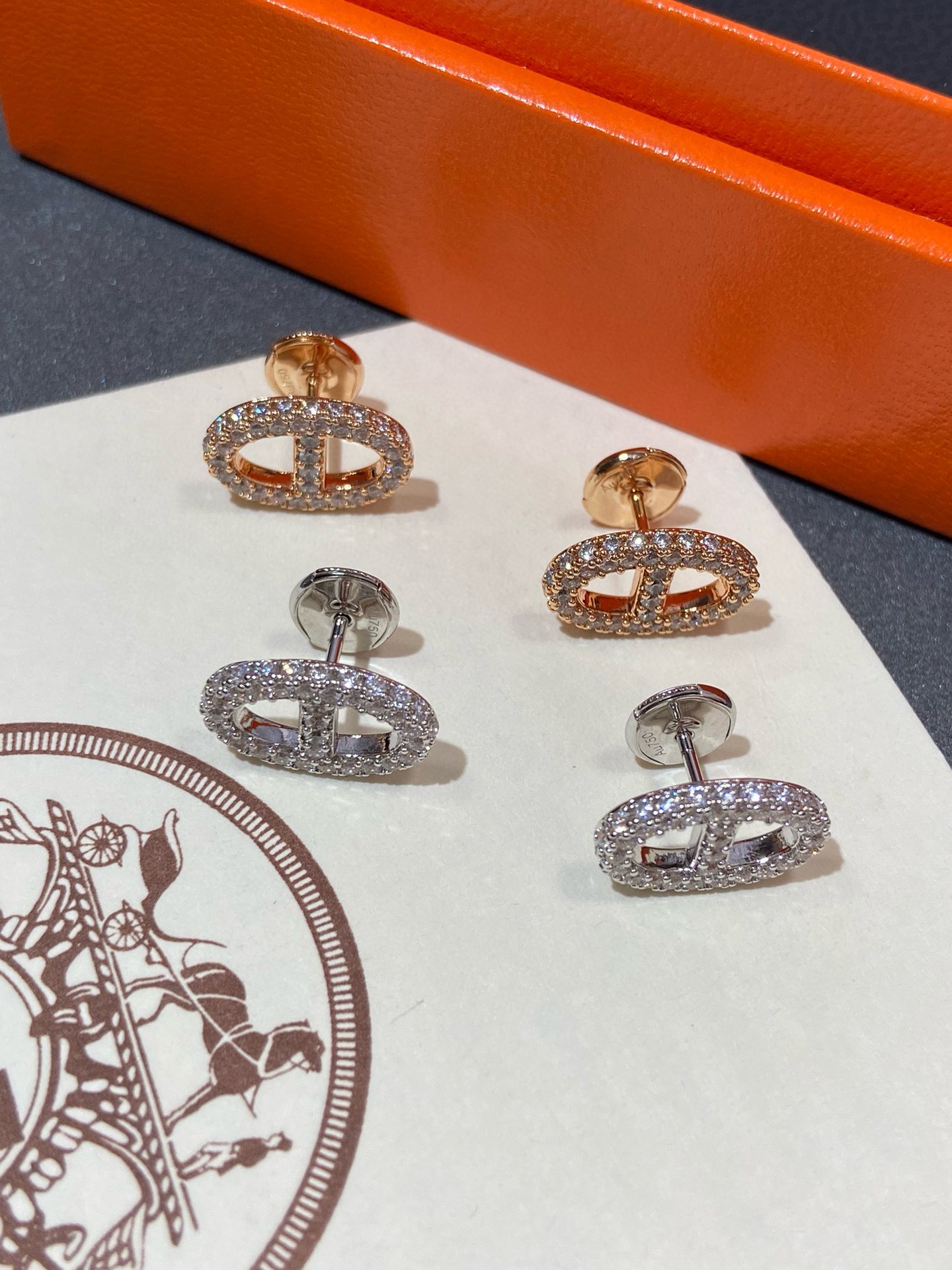 Orecchini Hermes Farandole in metallo argentato con pietre trasparenti simili a diamanti da 10 mm