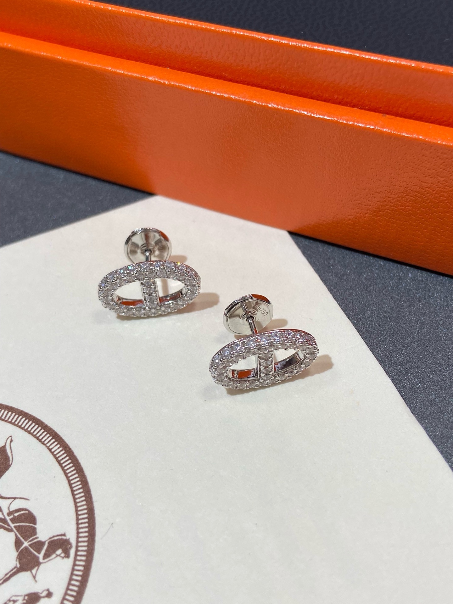 Orecchini Hermes Farandole in metallo argentato con pietre trasparenti simili a diamanti da 10 mm