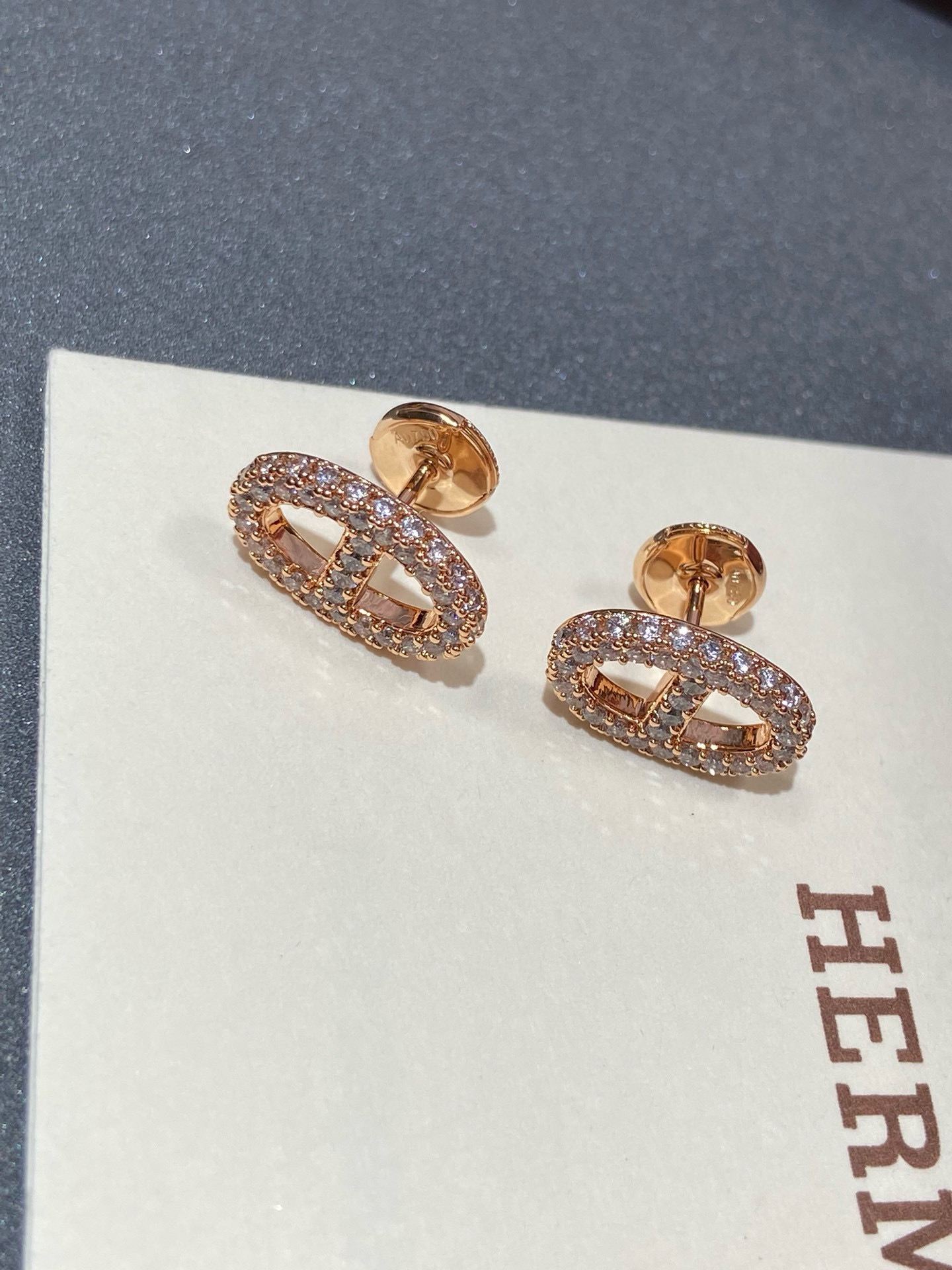 Orecchini Hermes Farandole in metallo argentato con pietre trasparenti simili a diamanti da 10 mm