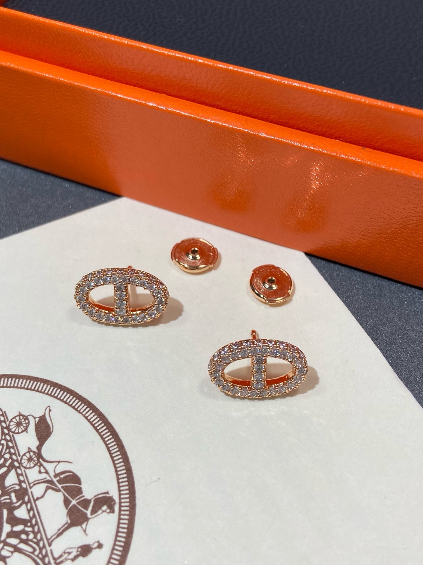 Orecchini Hermes Farandole in metallo argentato con pietre trasparenti simili a diamanti da 10 mm