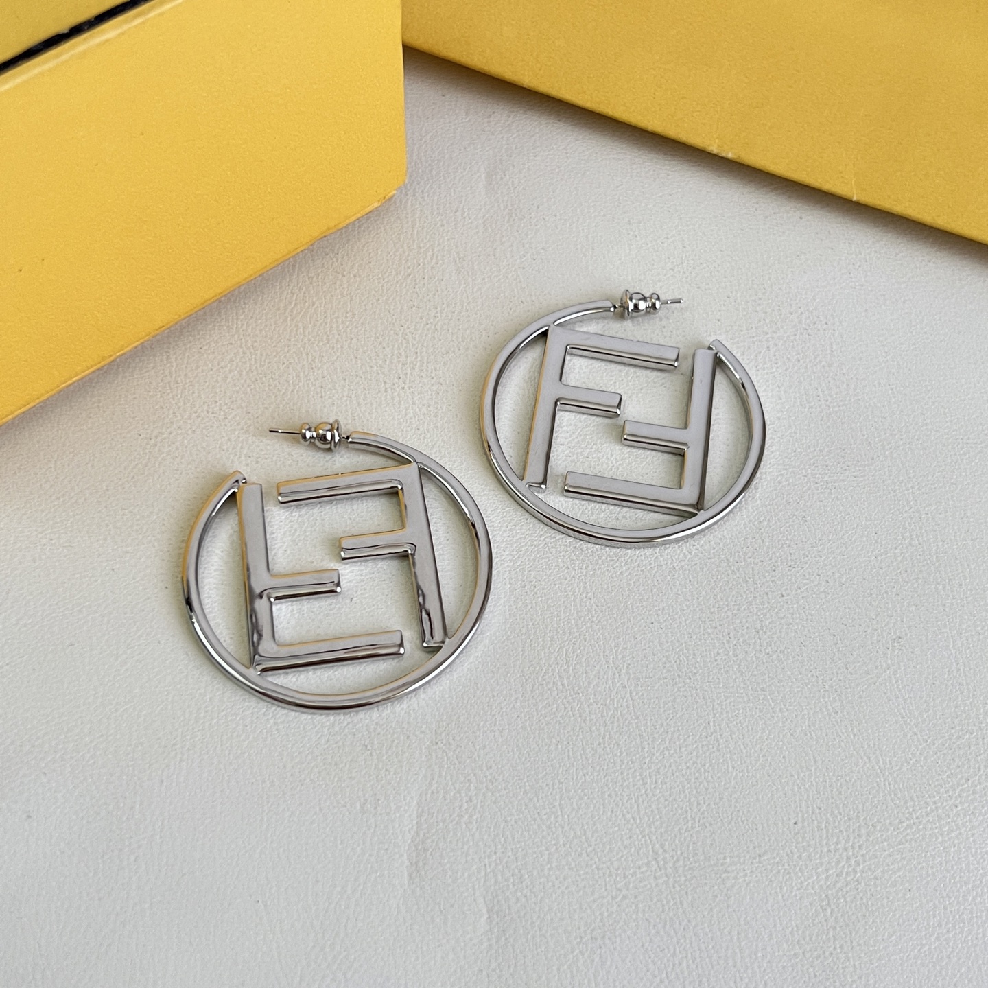 Fendi FF Logo Hoop earrings silver-tone metal gold-tone metal 4cm diameter