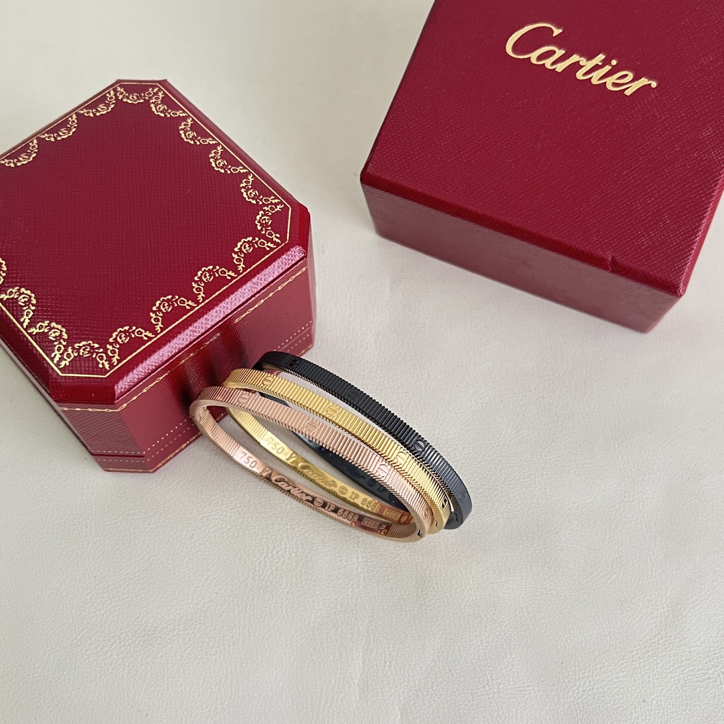 Cartier Love bracelet Black Yellow Gold Rose Gold 17