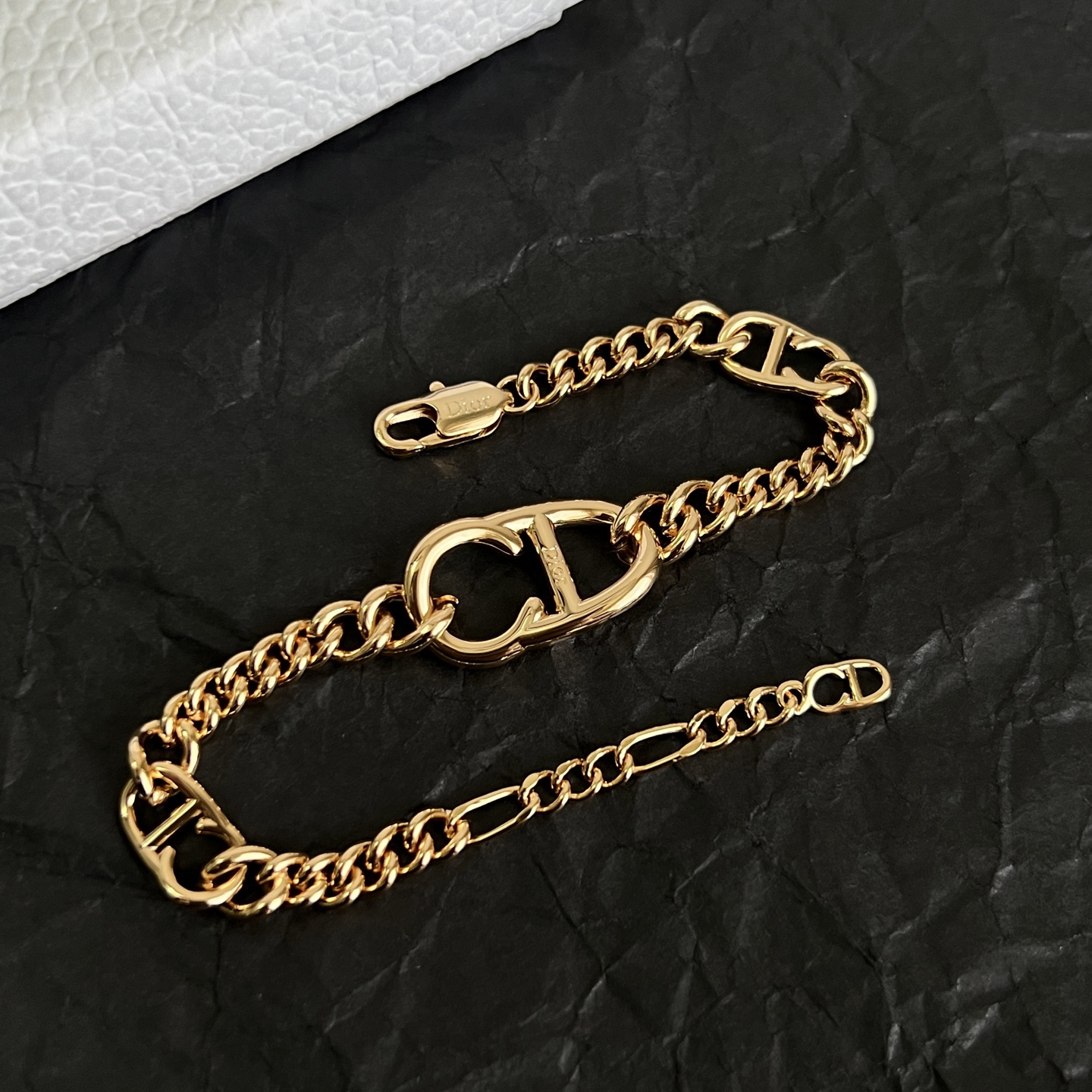 Dior CD Icon bracelet gold-tone brass no gemstones 18cm with 3cm extender chain