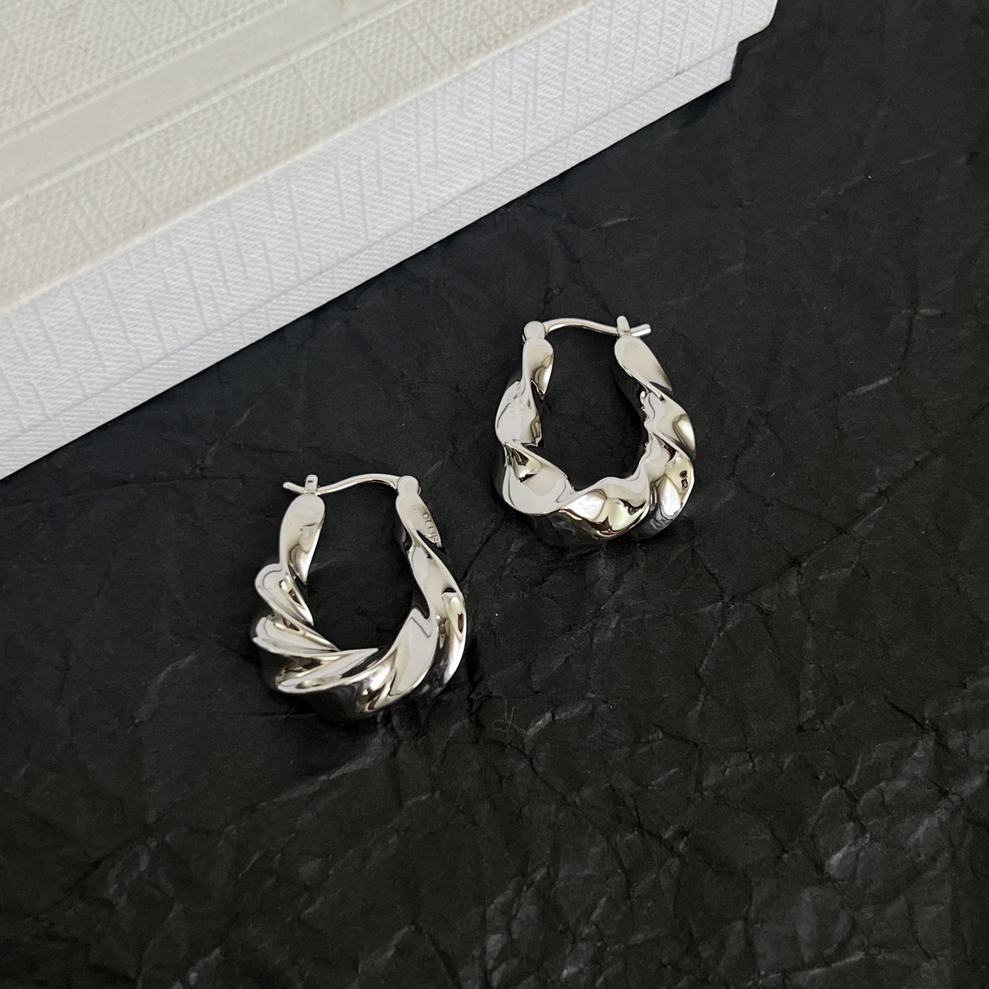 Celine Twisted Hoop earrings silver-toned metal no gemstones 2cm diameter