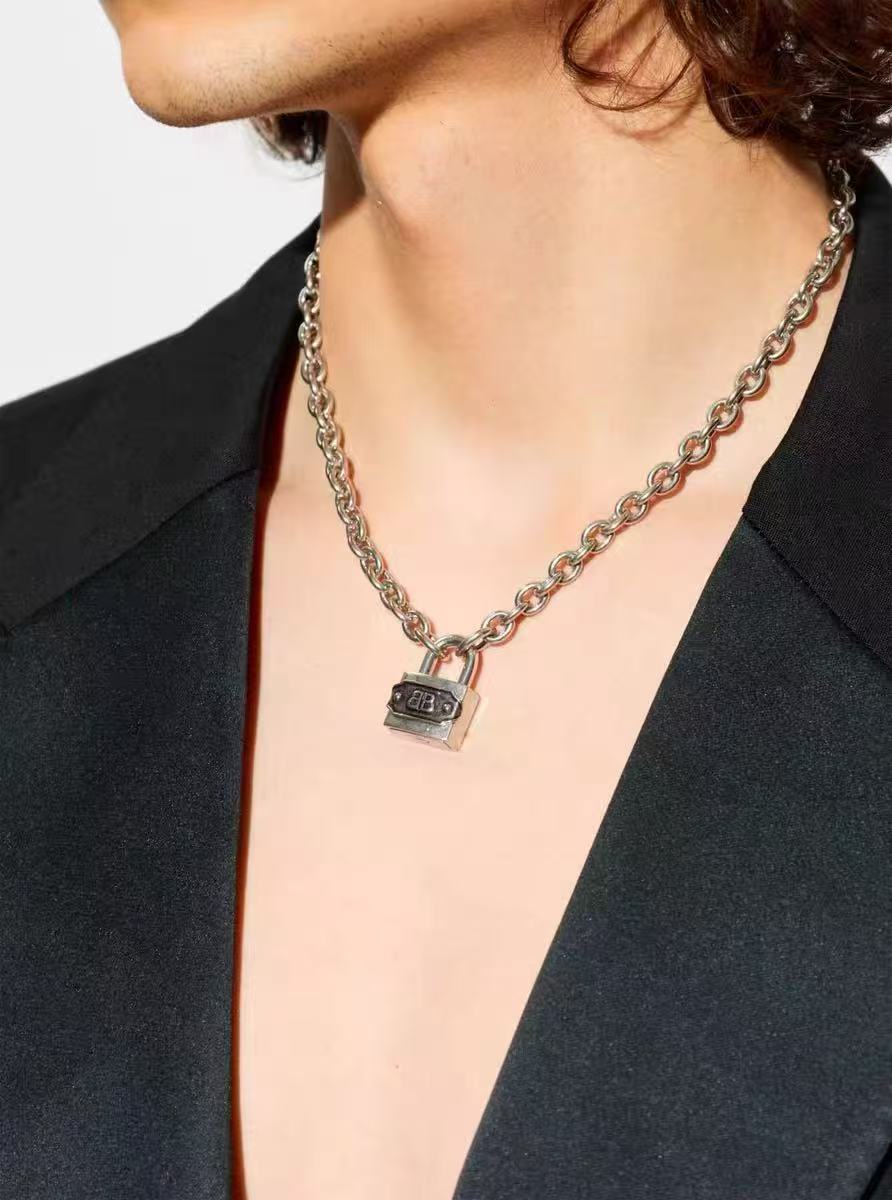Luxury necklace